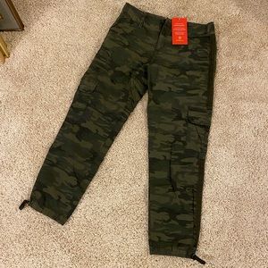 Sanctuary Camo Capri Pants from Evereve